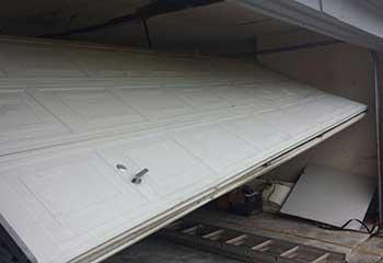 Garage Door Off Track | Duluth | Garage Door Repair Suwanee Garage Door Off Track In Duluth GA